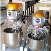  20 Liter Commercial Dough Mixer Machine for Bakeries and Food Production | Heavy Duty 20L Dough Mixing Machine for Bread, Pizza, Buns, Pastries and Bakery Operations, Commercial Bakery Equipment